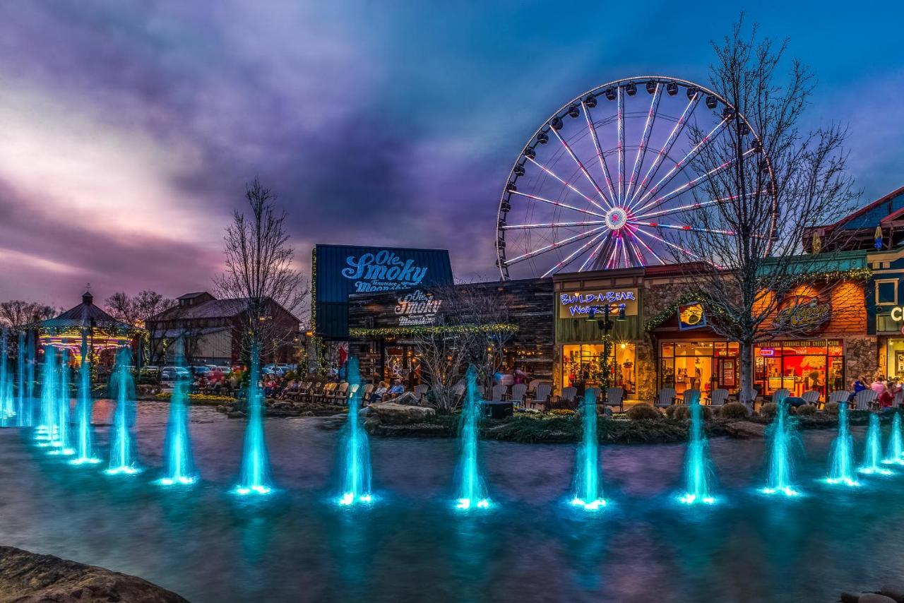 Affair Of The Heart Villa Pigeon Forge Exterior photo